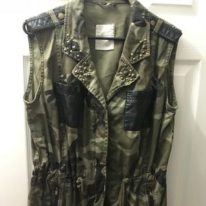 Camouflage vest